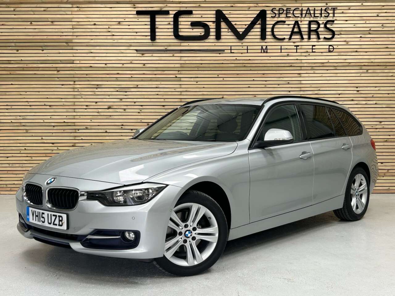 A 2015 BMW 3 SERIES 2.0 320d Sport Touring 5dr Diesel Auto xDrive Euro 5 (s/s) (184 ps) A 2015 BMW 3 SERIES 2.0 320d Sport Touring 5dr Diesel Auto xDrive Euro 5 (s/s) (184 ps)