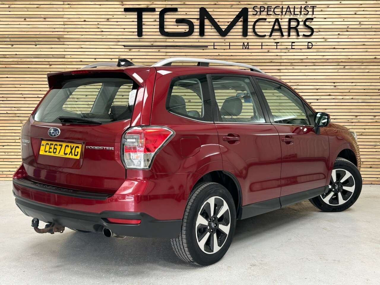 A 2017 SUBARU FORESTER 2.0i XE SUV 5dr Petrol Manual 4WD Euro 6 (s/s) (150 ps) A 2017 SUBARU FORESTER 2.0i XE SUV 5dr Petrol Manual 4WD Euro 6 (s/s) (150 ps)
