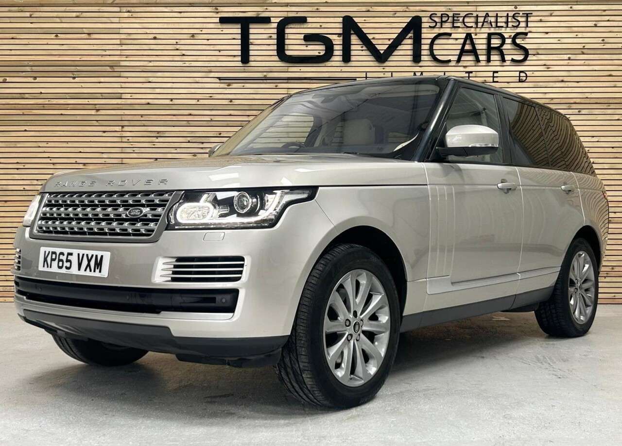 A 2015 LAND ROVER RANGE ROVER 3.0 TD V6 Vogue SUV 5dr Diesel Auto 4WD Euro 6 (s/s) (258 ps) EXCELLENT HIS A 2015 LAND ROVER RANGE ROVER 3.0 TD V6 Vogue SUV 5dr Diesel Auto 4WD Euro 6 (s/s) (258 ps) EXCELLENT HIS
