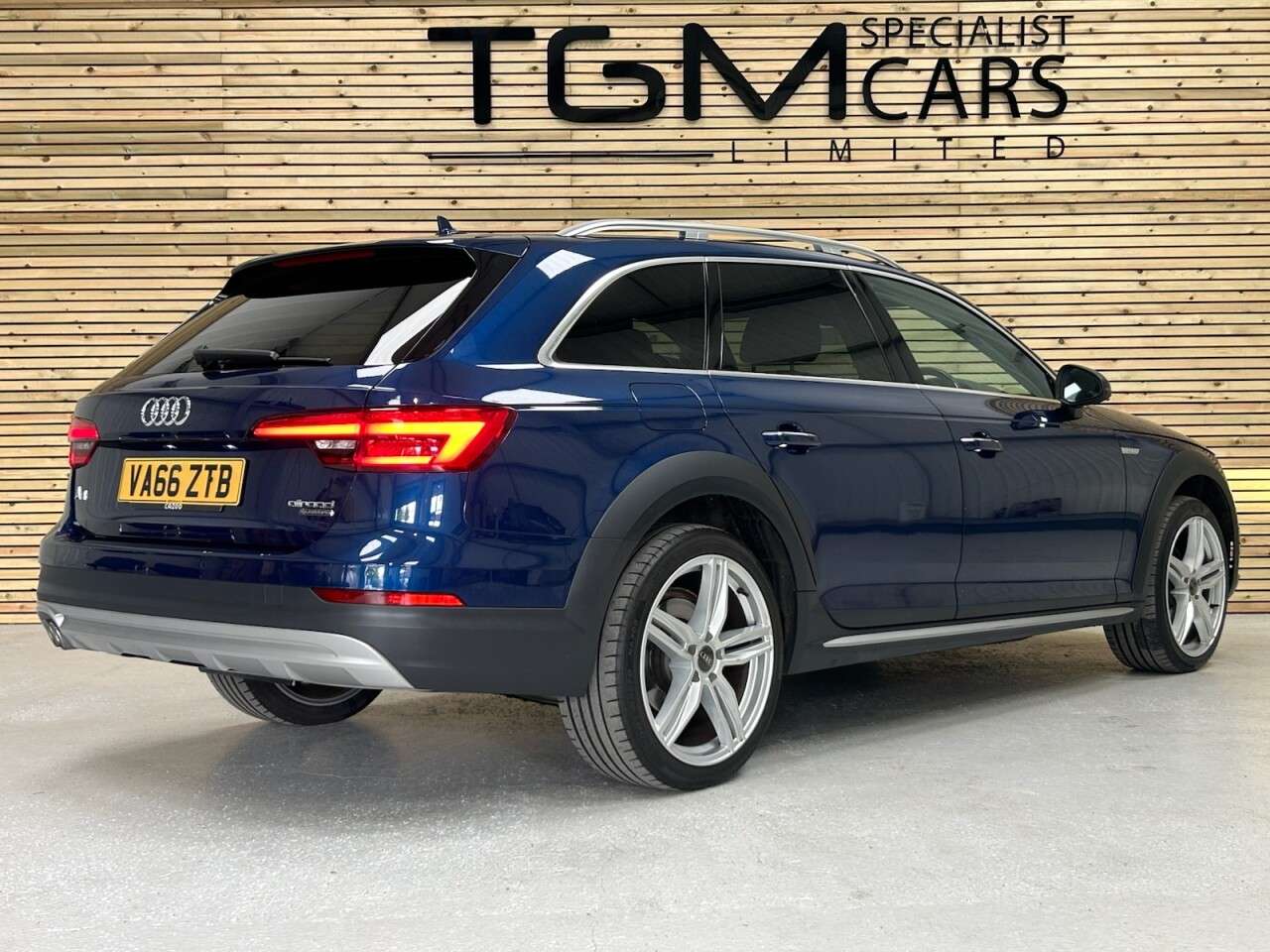 2017 AUDI A4 ALLROAD 2017 AUDI A4 ALLROAD