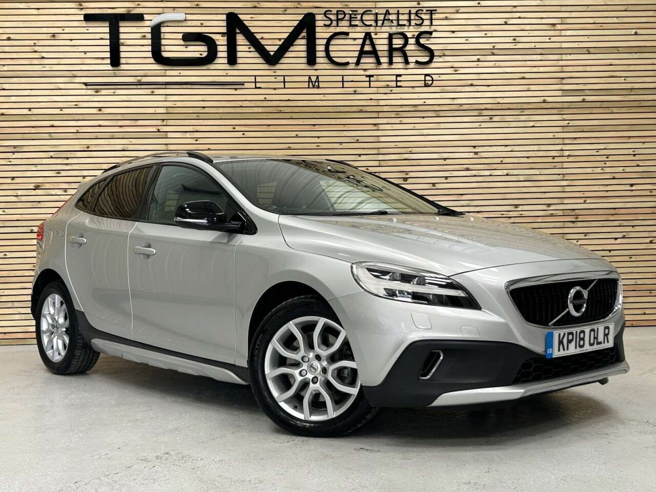 2018 VOLVO V40 CROSS COUNTRY 2018 VOLVO V40 CROSS COUNTRY