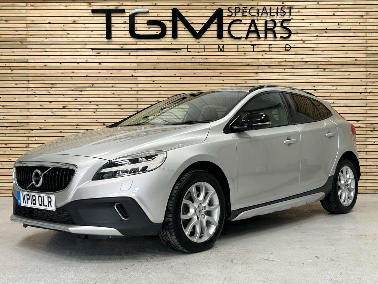 2018 VOLVO V40 CROSS COUNTRY 2018 VOLVO V40 CROSS COUNTRY