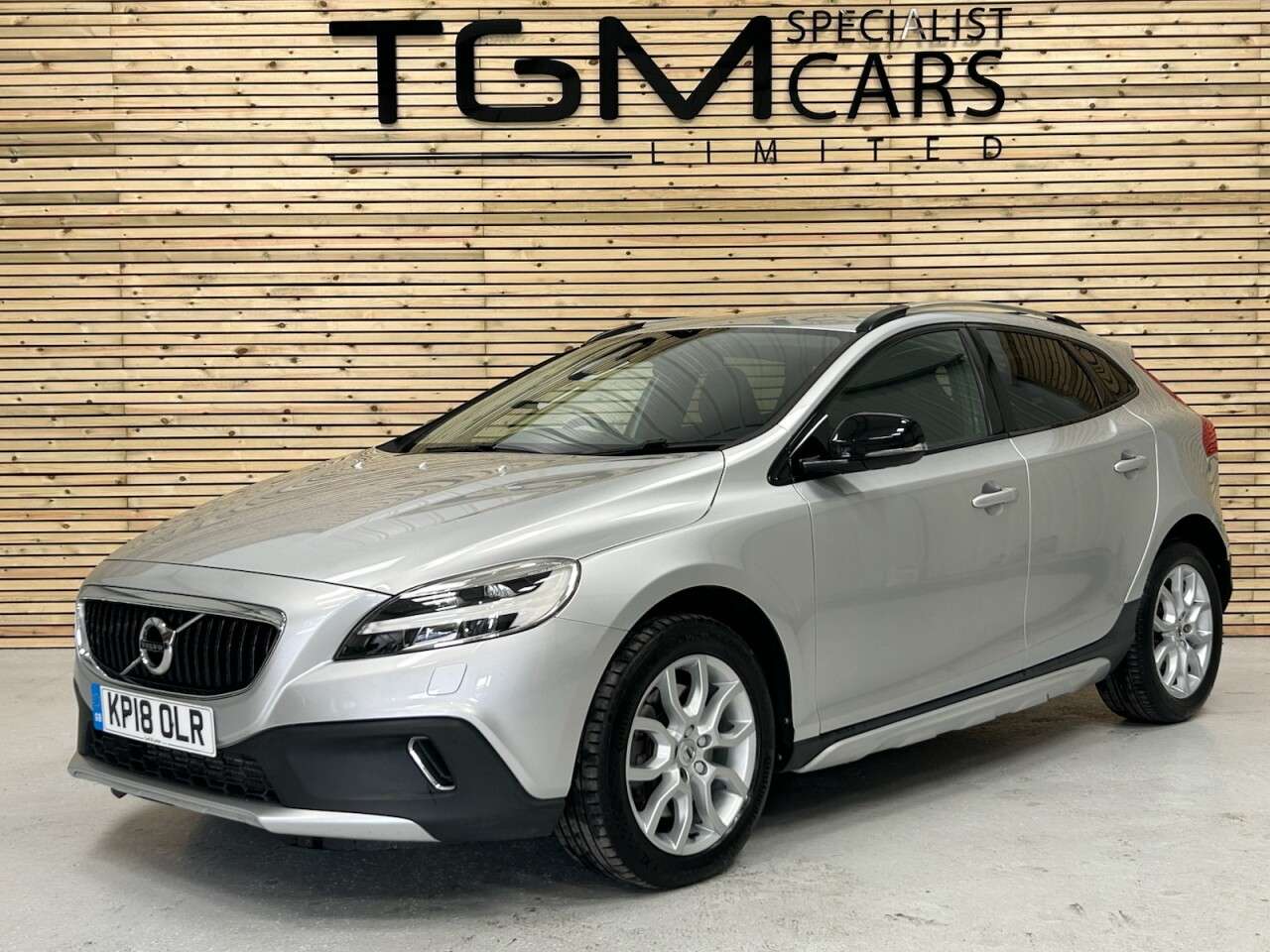 2018 VOLVO V40 CROSS COUNTRY 2018 VOLVO V40 CROSS COUNTRY