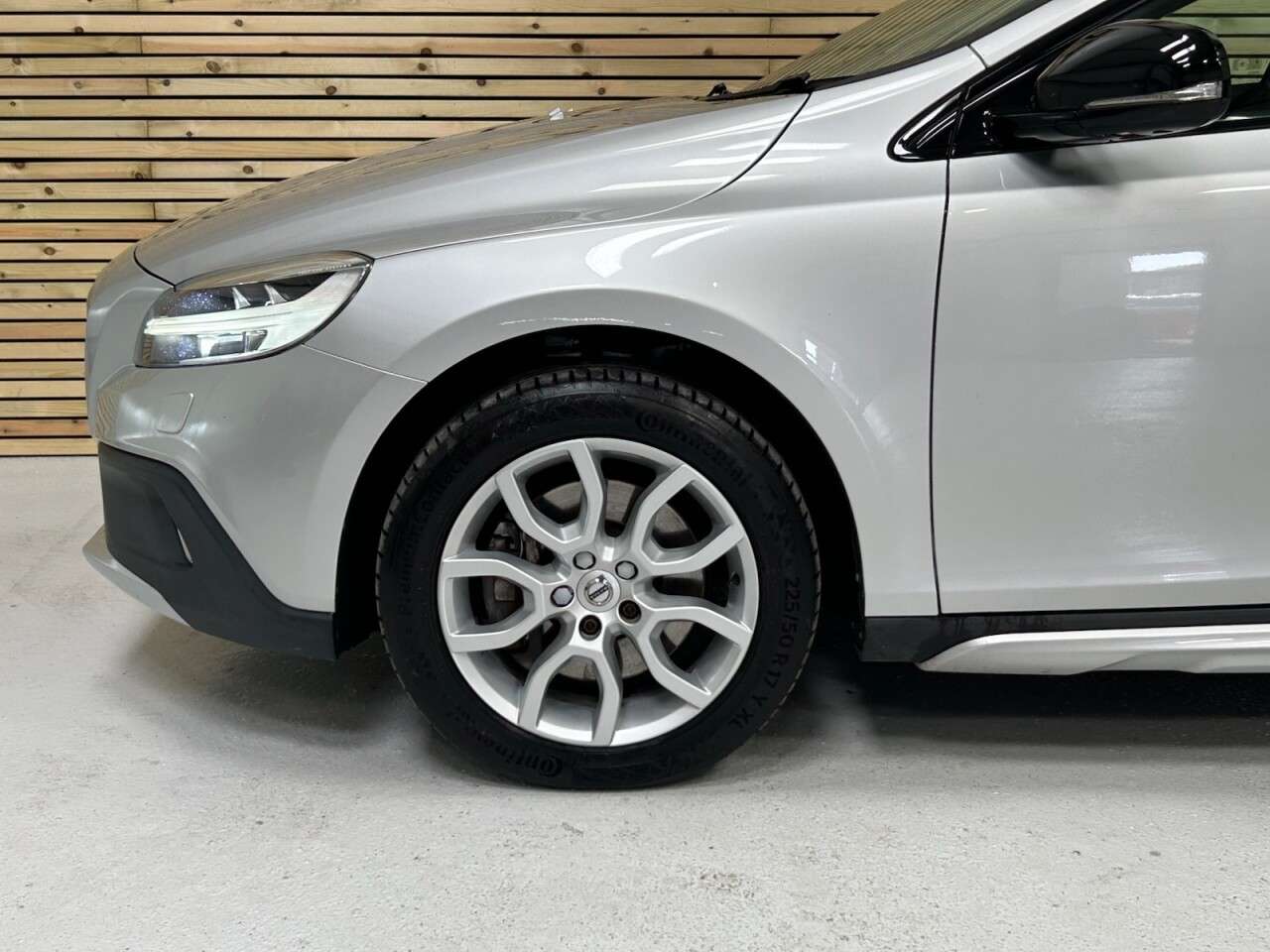 2018 VOLVO V40 CROSS COUNTRY 2018 VOLVO V40 CROSS COUNTRY