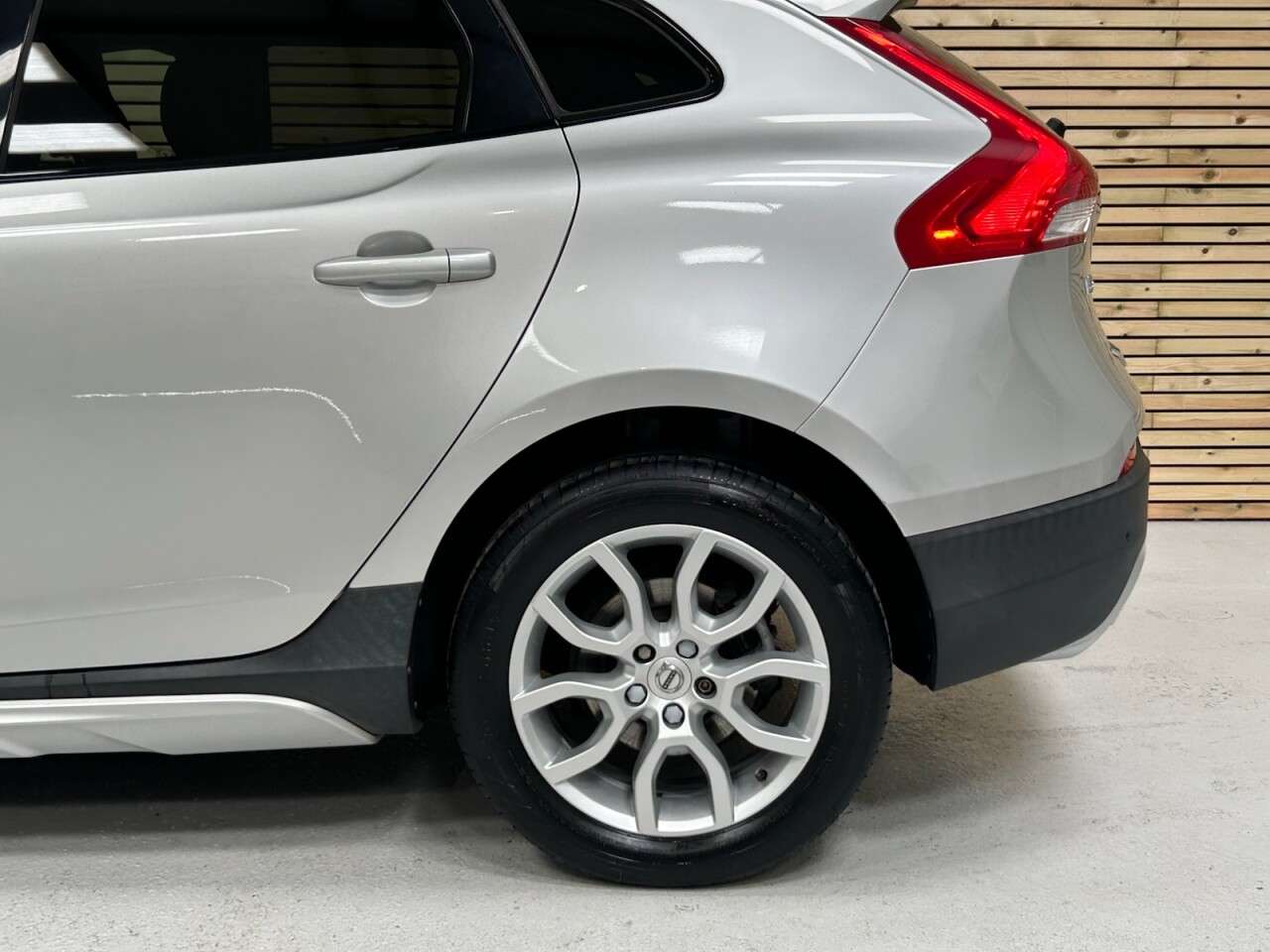 2018 VOLVO V40 CROSS COUNTRY 2018 VOLVO V40 CROSS COUNTRY