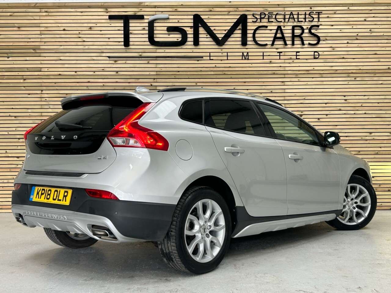 2018 VOLVO V40 CROSS COUNTRY 2018 VOLVO V40 CROSS COUNTRY