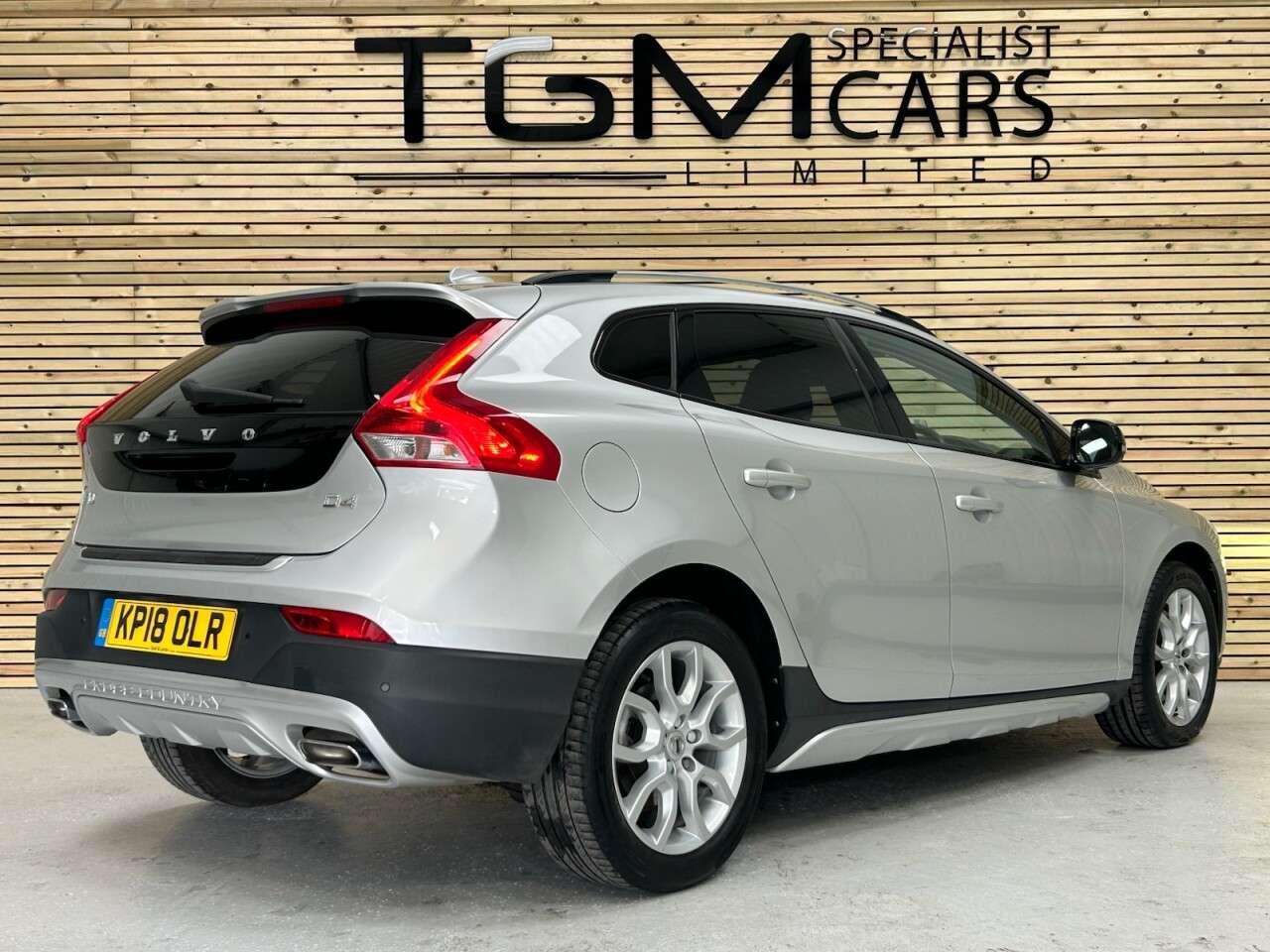 2018 VOLVO V40 CROSS COUNTRY 2018 VOLVO V40 CROSS COUNTRY