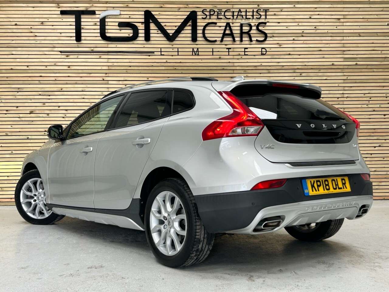 2018 VOLVO V40 CROSS COUNTRY 2018 VOLVO V40 CROSS COUNTRY