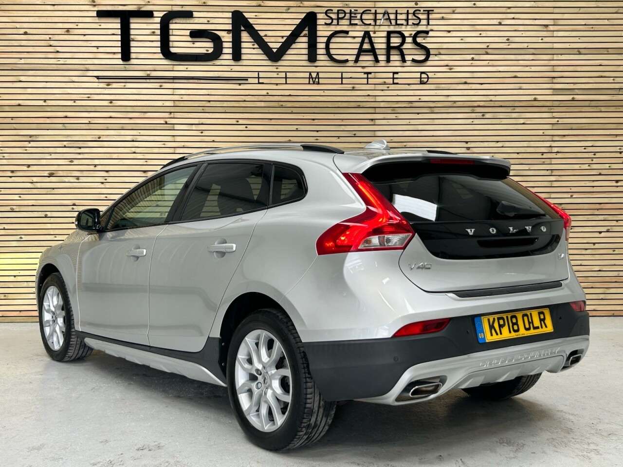 2018 VOLVO V40 CROSS COUNTRY 2018 VOLVO V40 CROSS COUNTRY