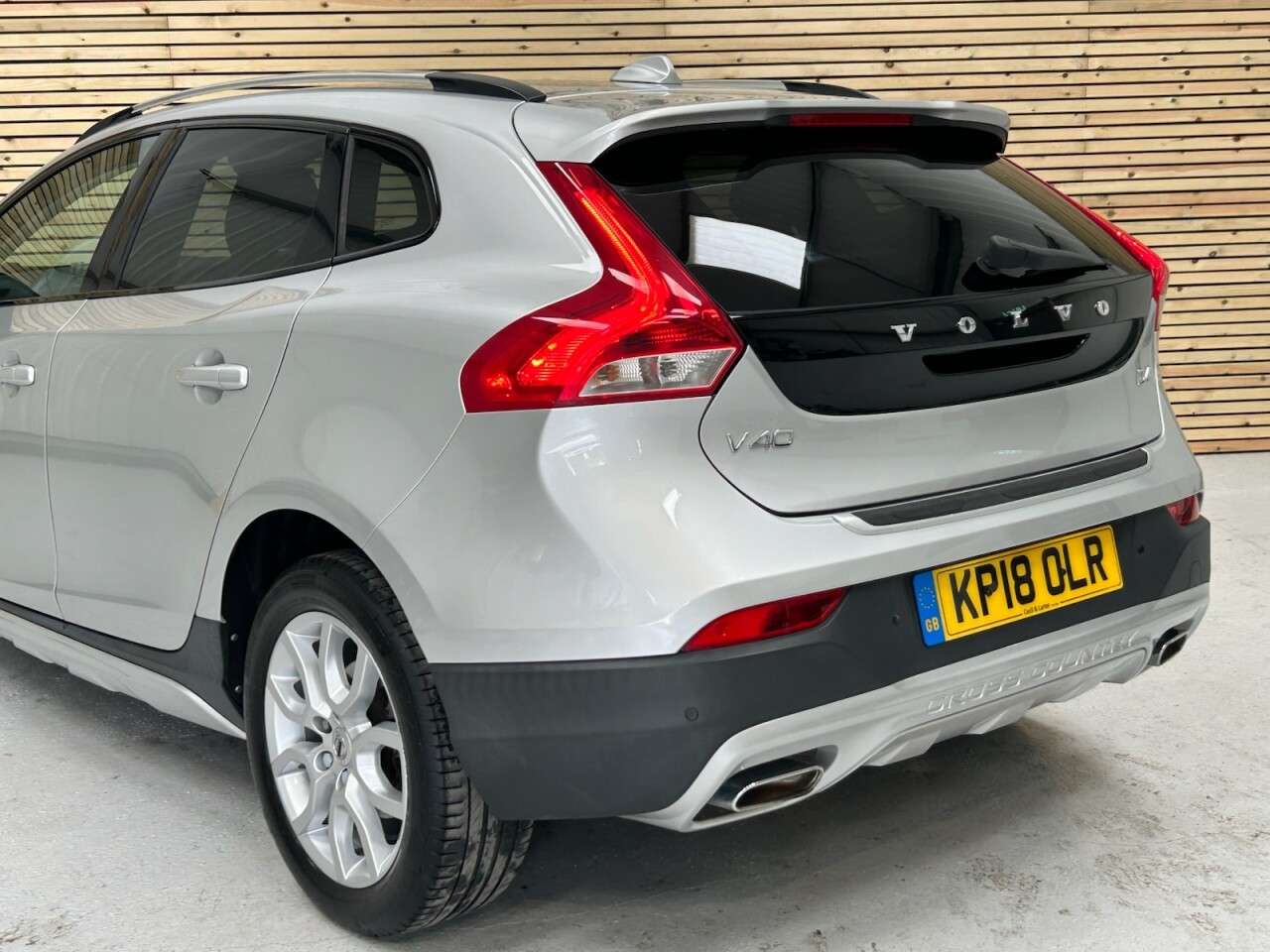 2018 VOLVO V40 CROSS COUNTRY 2018 VOLVO V40 CROSS COUNTRY