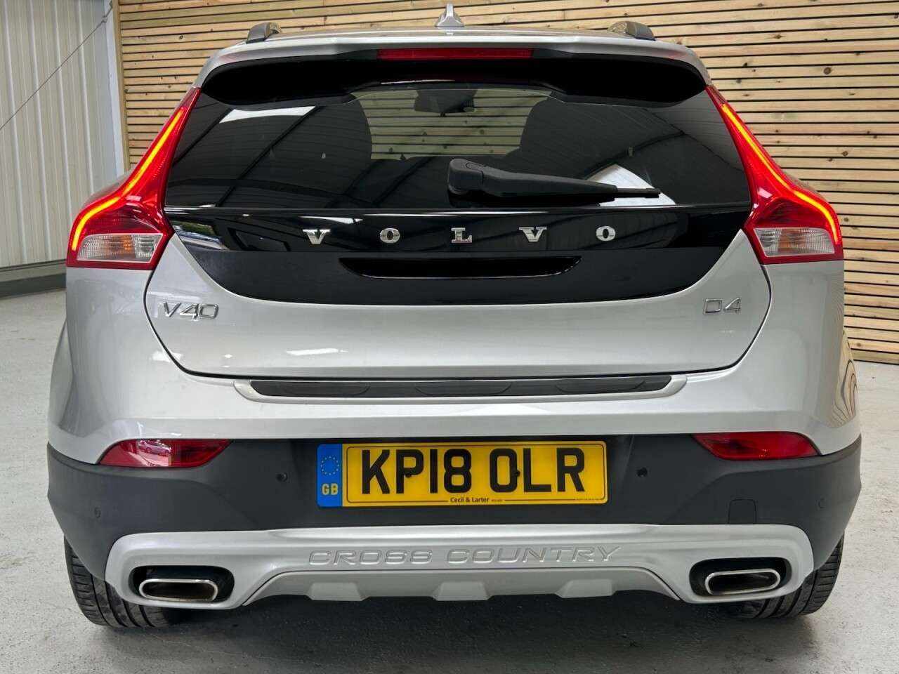 2018 VOLVO V40 CROSS COUNTRY 2018 VOLVO V40 CROSS COUNTRY