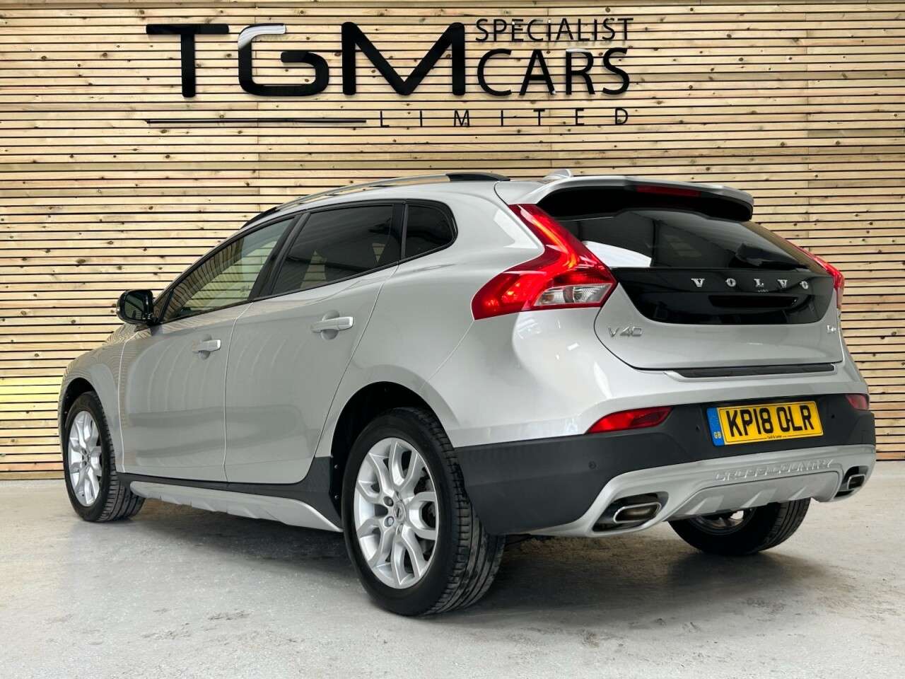 2018 VOLVO V40 CROSS COUNTRY 2018 VOLVO V40 CROSS COUNTRY