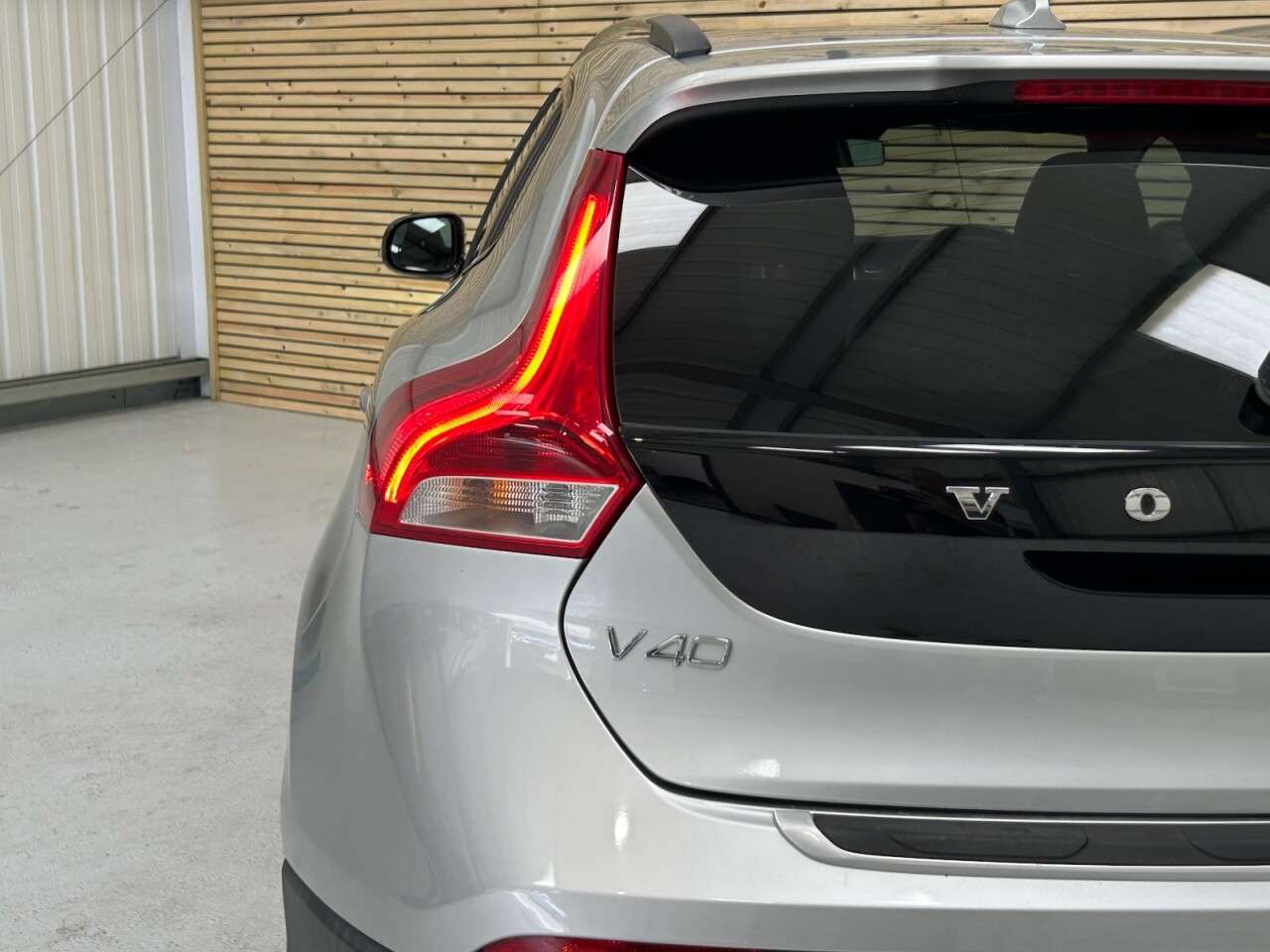 2018 VOLVO V40 CROSS COUNTRY 2018 VOLVO V40 CROSS COUNTRY