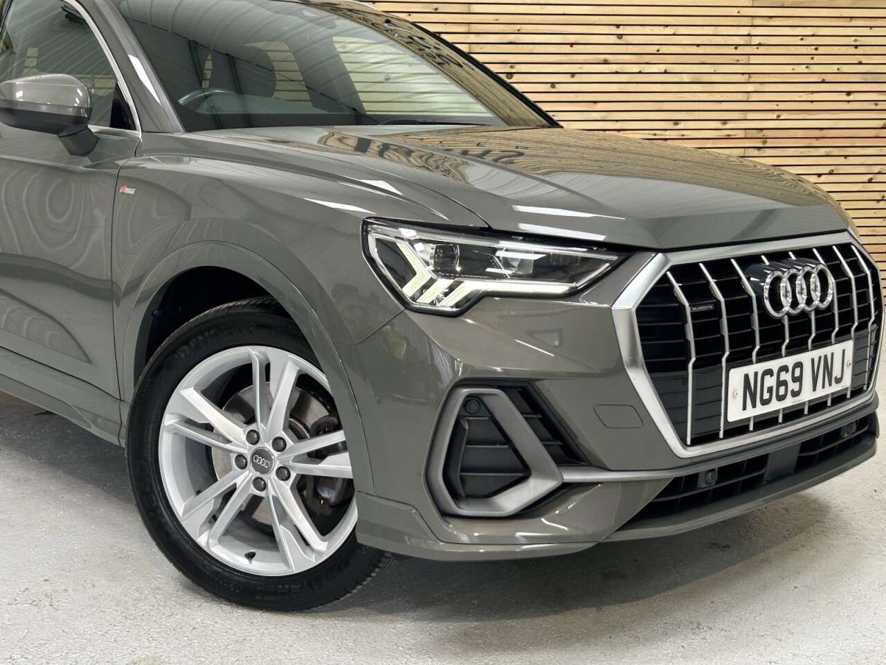 2020 AUDI Q3 2020 AUDI Q3