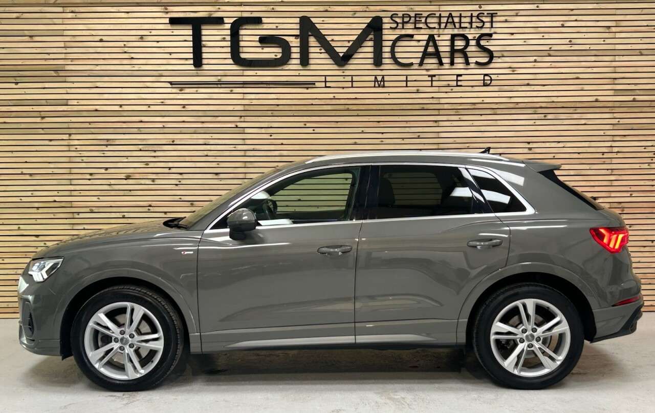 2020 AUDI Q3 2020 AUDI Q3