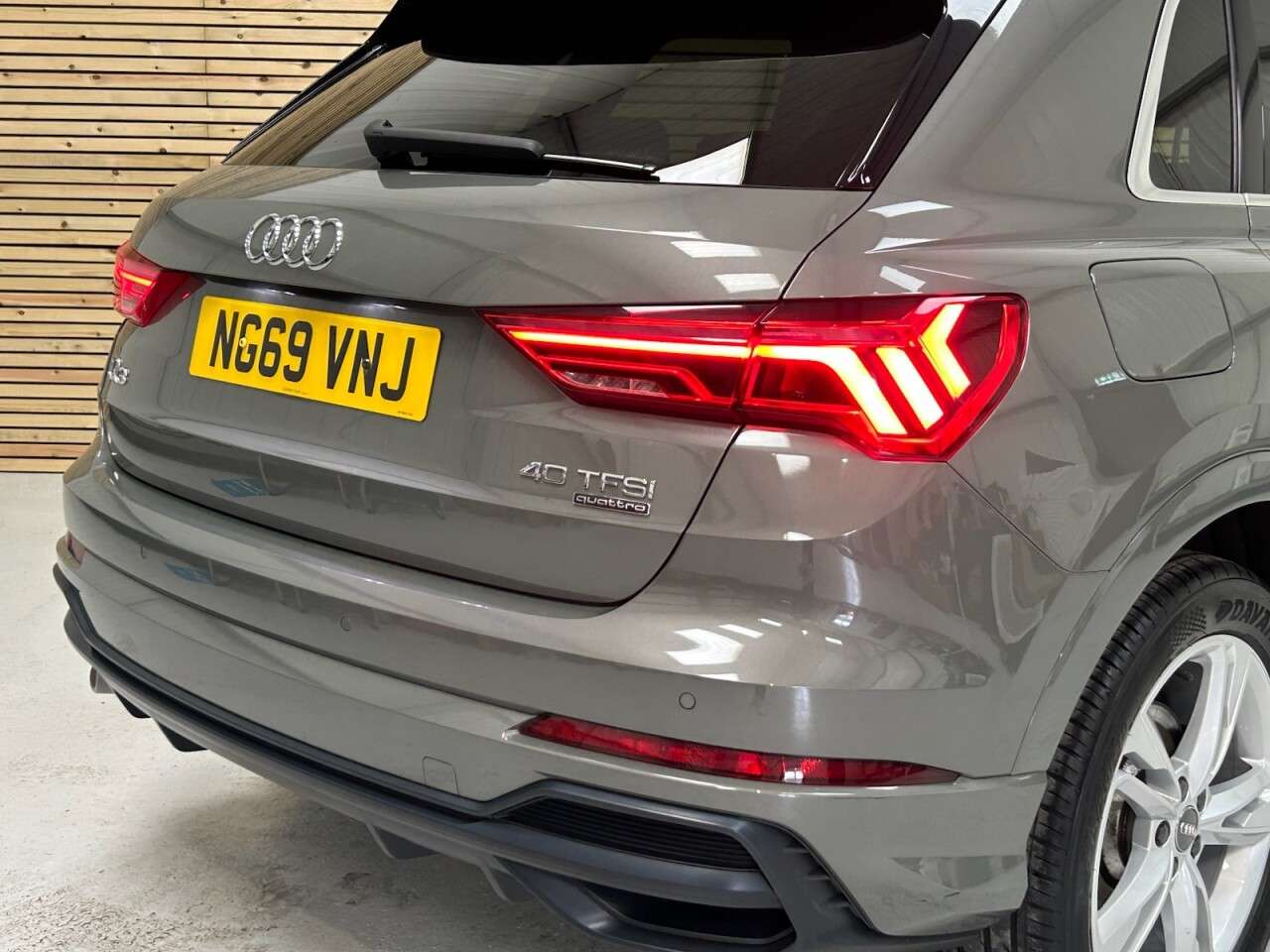 2020 AUDI Q3 2020 AUDI Q3