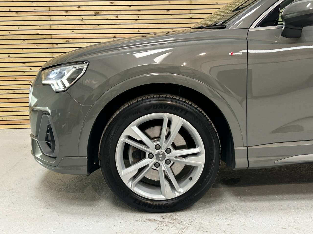 2020 AUDI Q3 2020 AUDI Q3