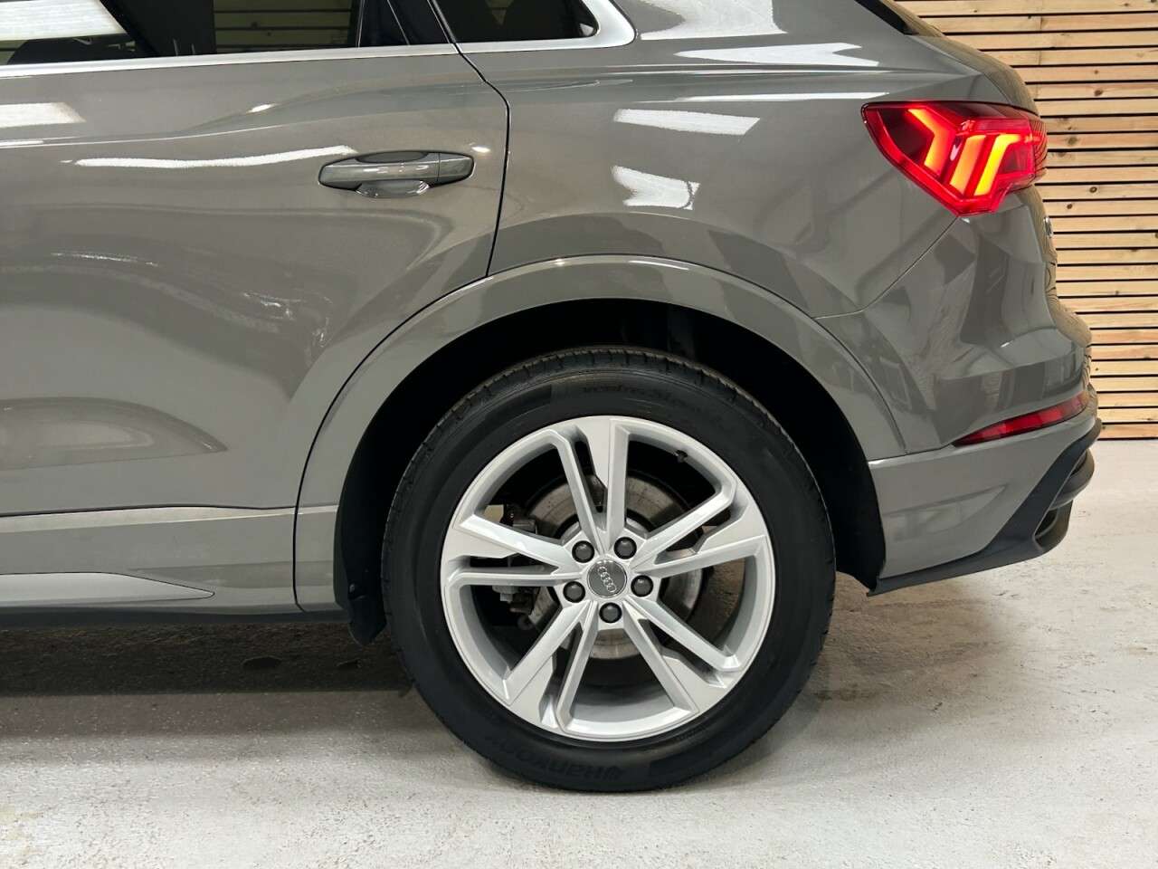 2020 AUDI Q3 2020 AUDI Q3