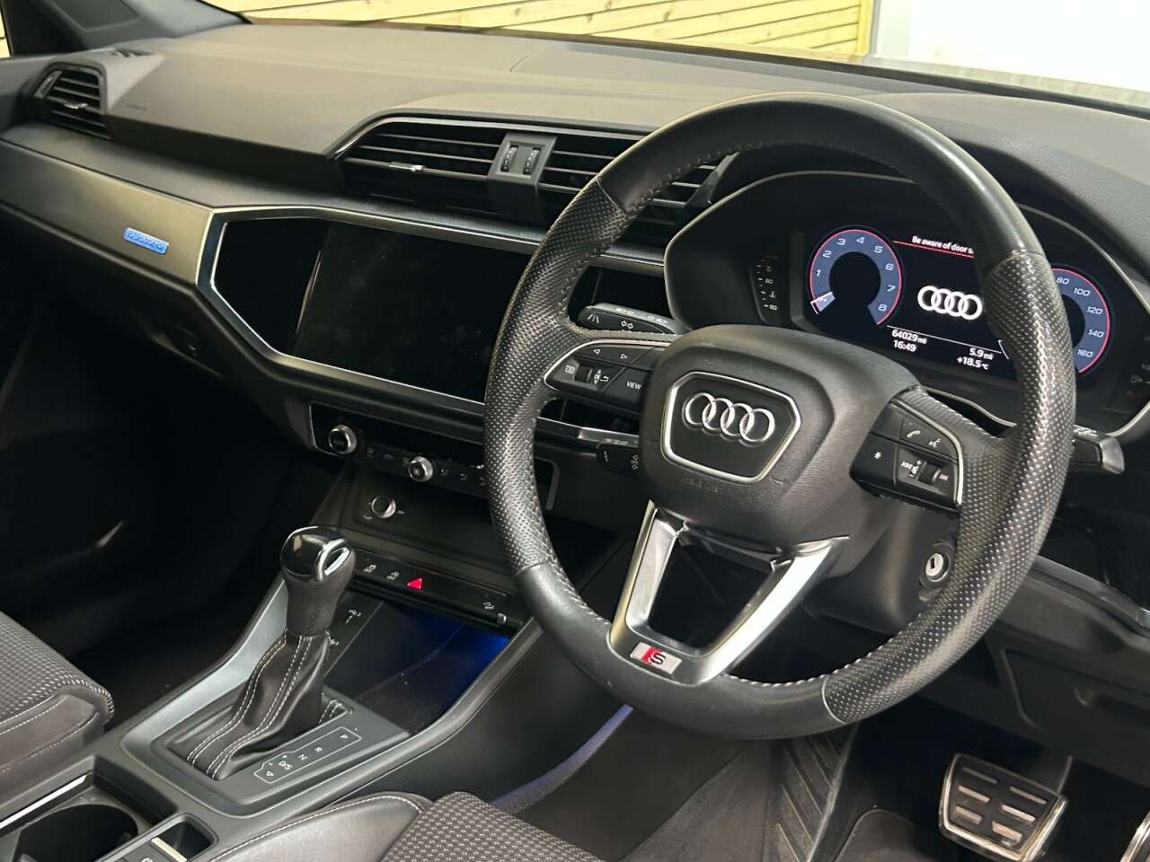 2020 AUDI Q3 2020 AUDI Q3