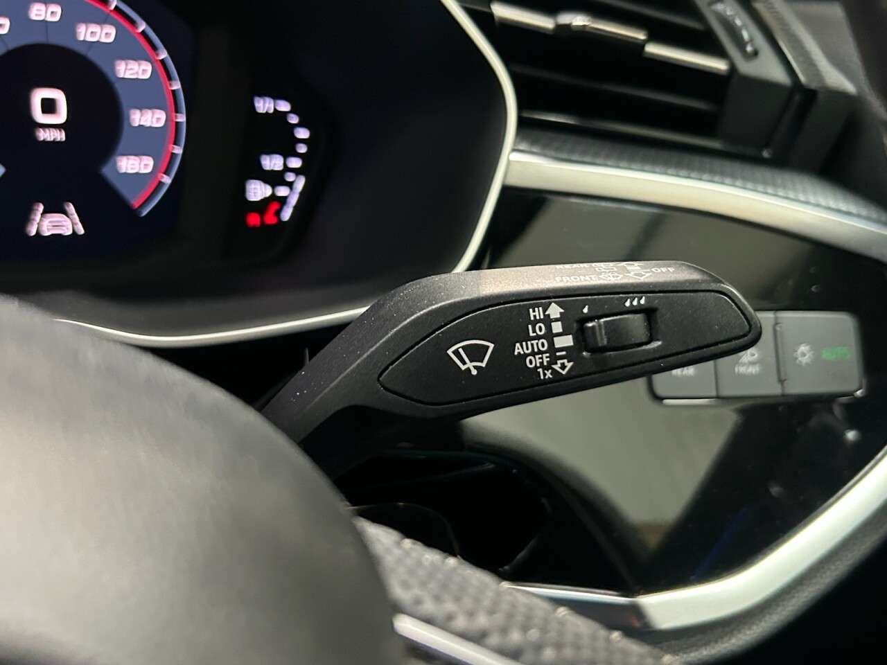 2020 AUDI Q3 2020 AUDI Q3