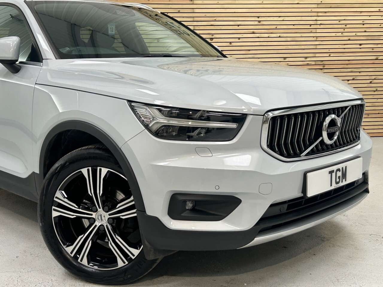 2019 VOLVO XC40 2019 VOLVO XC40