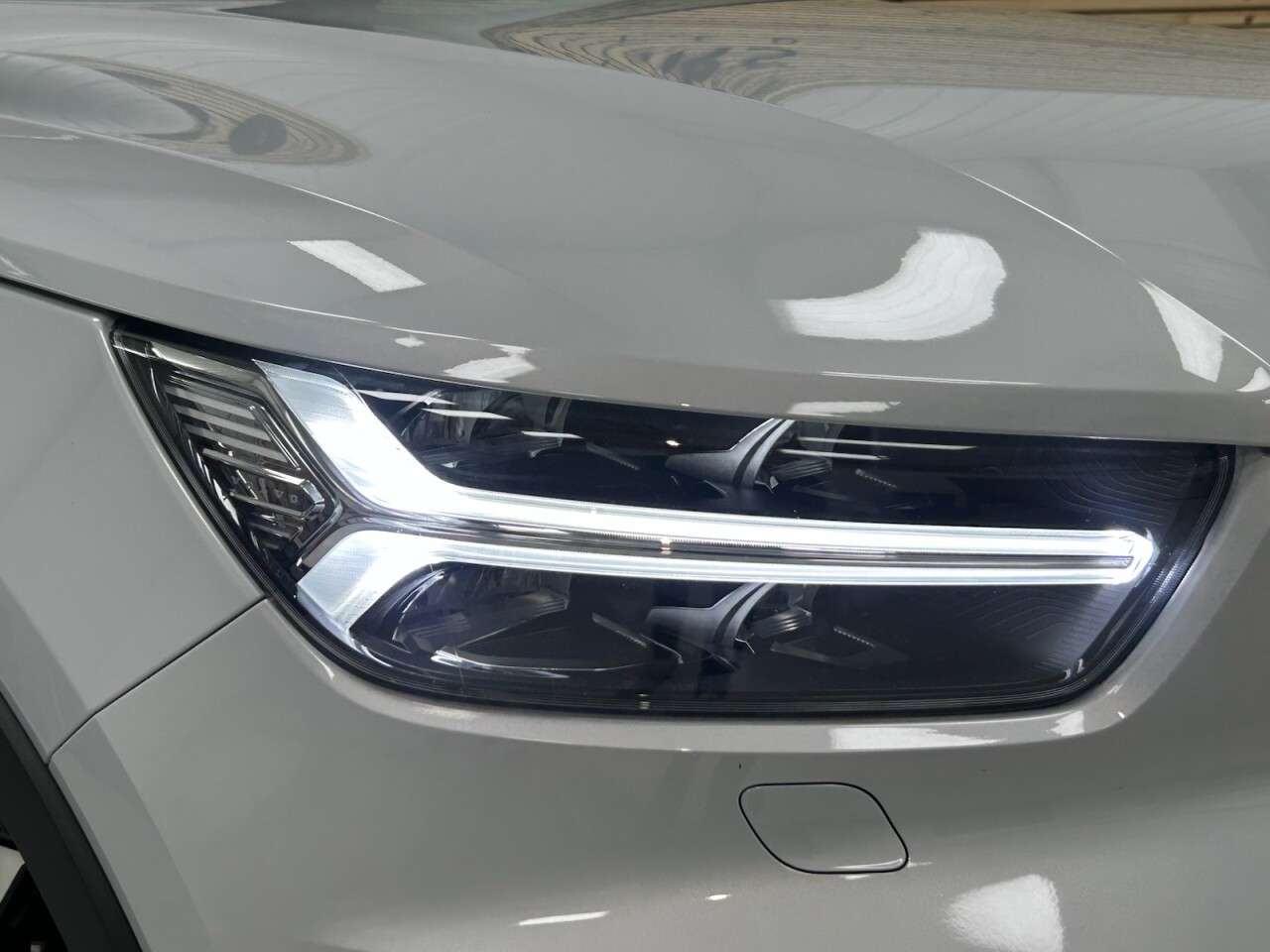 2019 VOLVO XC40 2019 VOLVO XC40