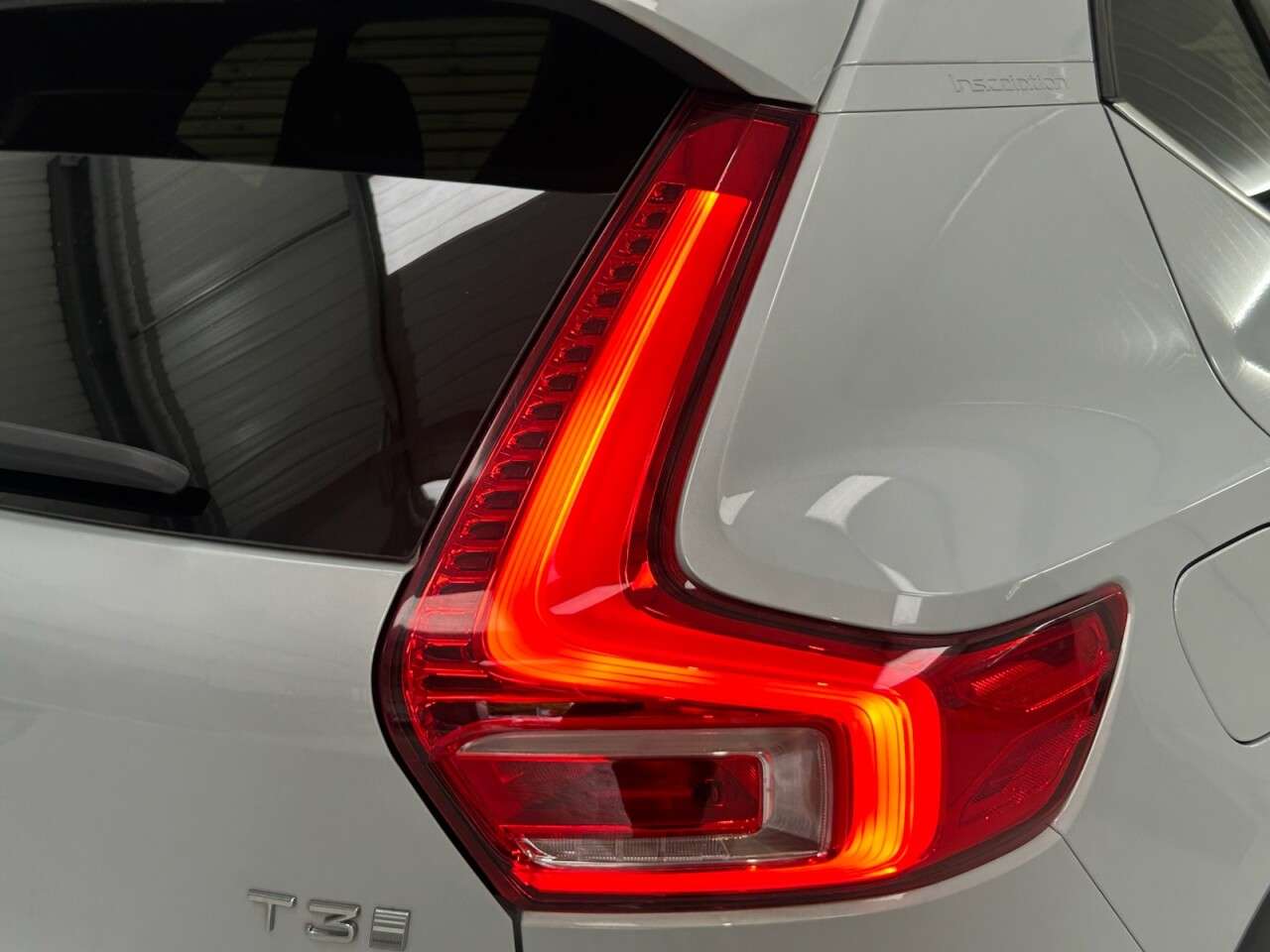 2019 VOLVO XC40 2019 VOLVO XC40