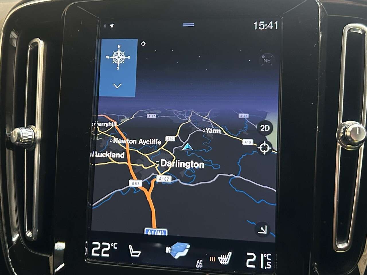 2019 VOLVO XC40 2019 VOLVO XC40