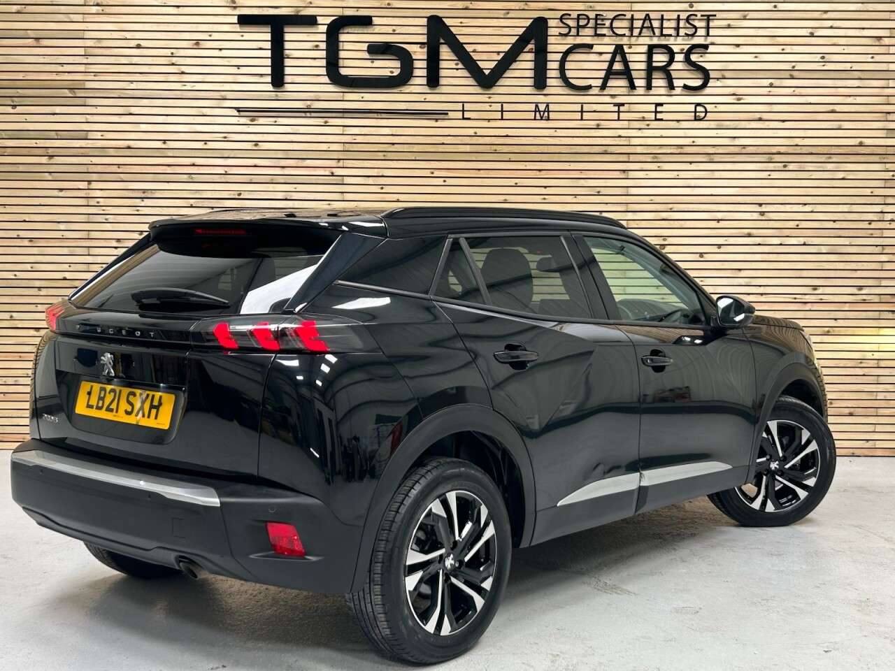 A 2021 PEUGEOT 2008 1.2 PureTech Allure SUV 5dr Petrol Manual Euro 6 (s/s) (100 ps) Serviced 09 A 2021 PEUGEOT 2008 1.2 PureTech Allure SUV 5dr Petrol Manual Euro 6 (s/s) (100 ps) Serviced 09