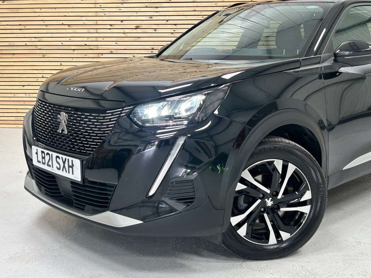 2021 PEUGEOT 2008 2021 PEUGEOT 2008