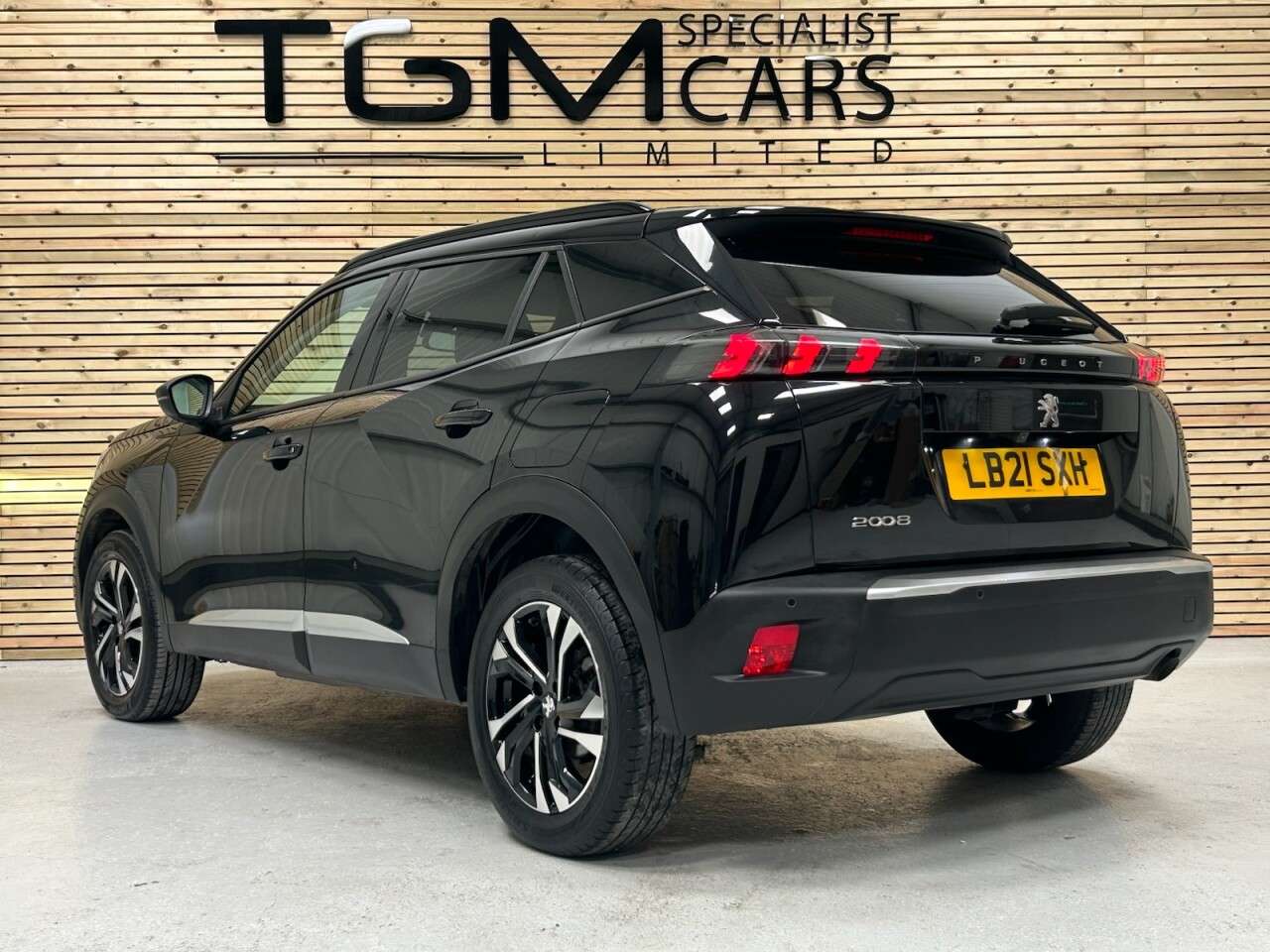 2021 PEUGEOT 2008 2021 PEUGEOT 2008