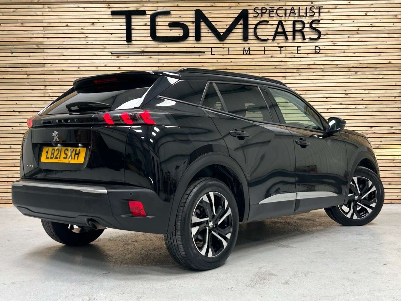2021 PEUGEOT 2008 2021 PEUGEOT 2008