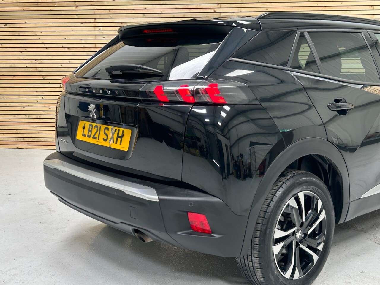 2021 PEUGEOT 2008 2021 PEUGEOT 2008