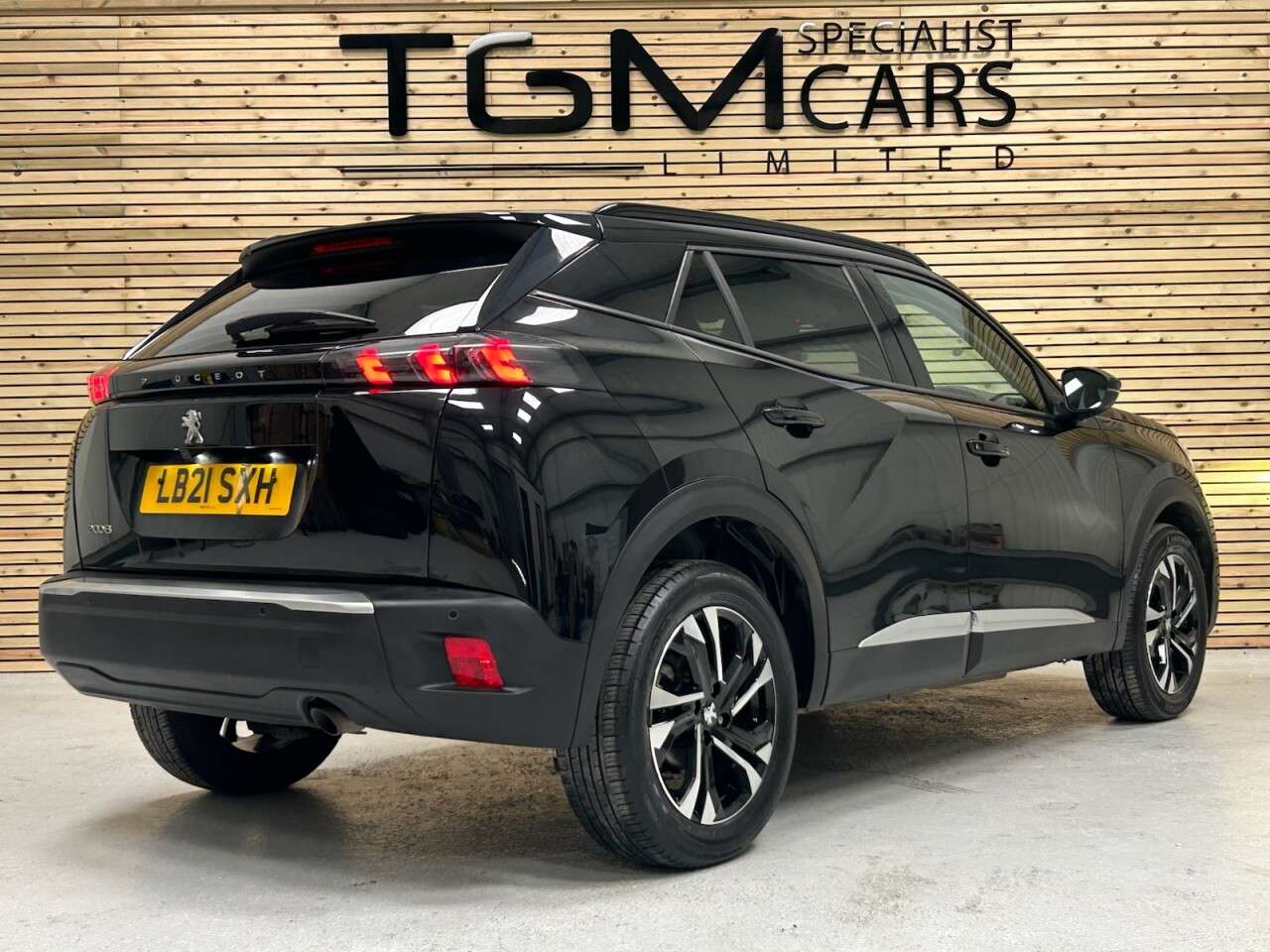 2021 PEUGEOT 2008 2021 PEUGEOT 2008