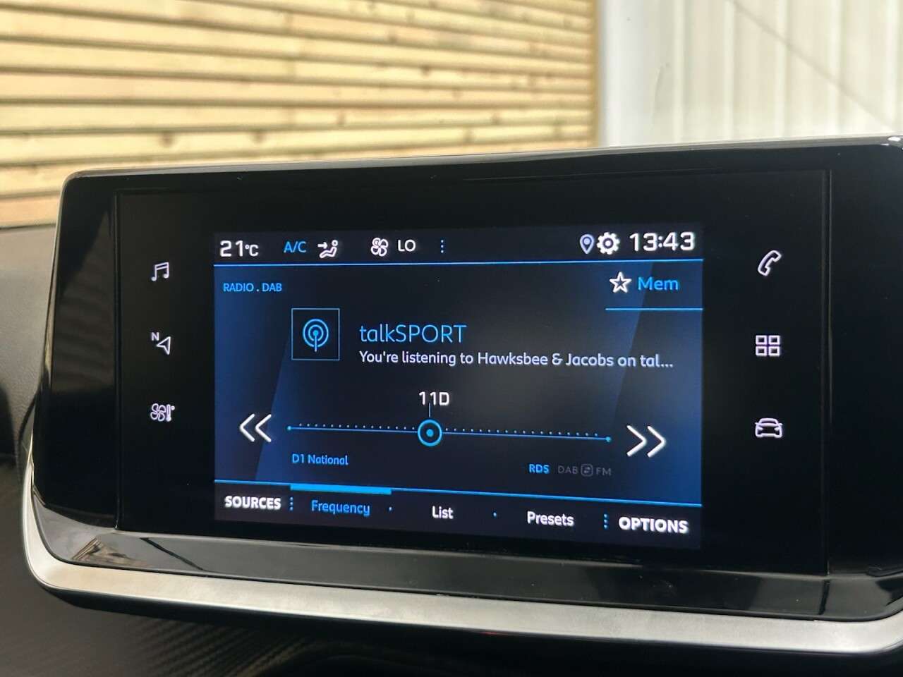 2021 PEUGEOT 2008 2021 PEUGEOT 2008