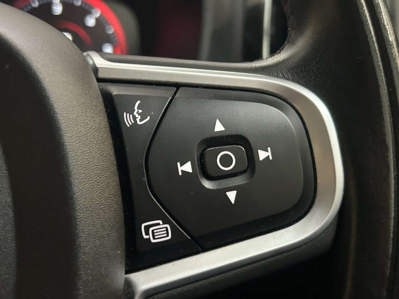 2018 VOLVO XC60 2018 VOLVO XC60