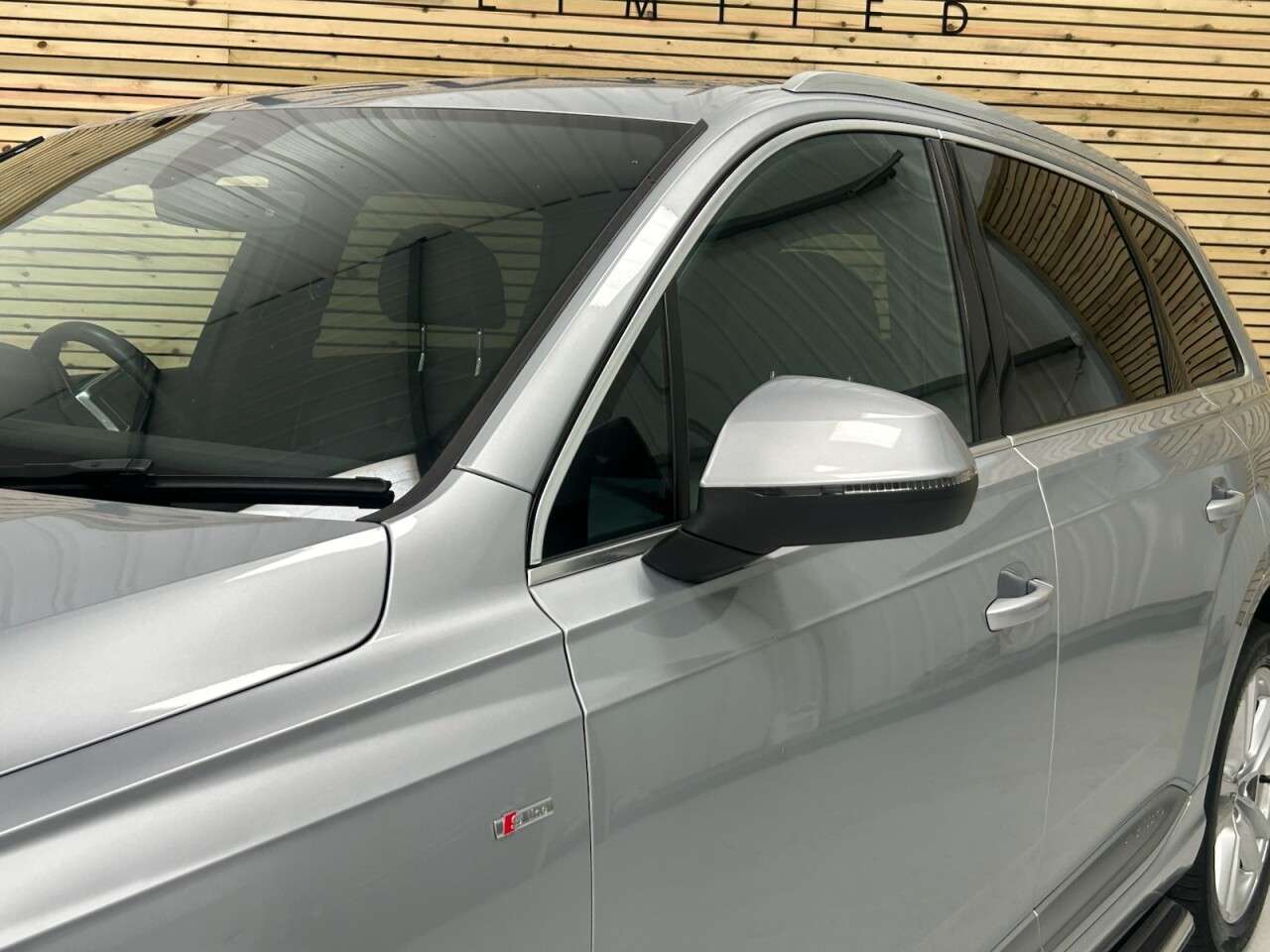 2018 AUDI Q7 2018 AUDI Q7