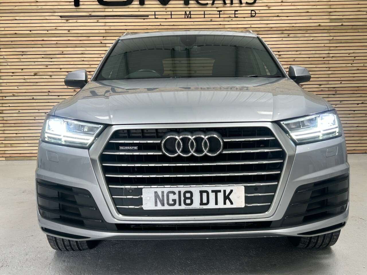 2018 AUDI Q7 2018 AUDI Q7