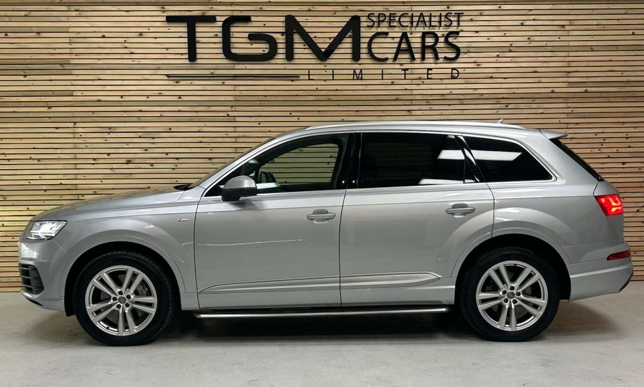 2018 AUDI Q7 2018 AUDI Q7