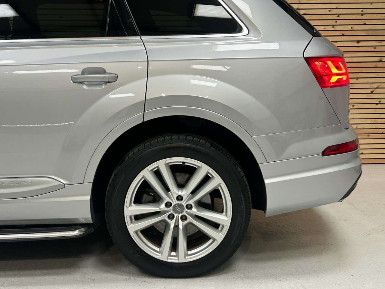 2018 AUDI Q7 2018 AUDI Q7