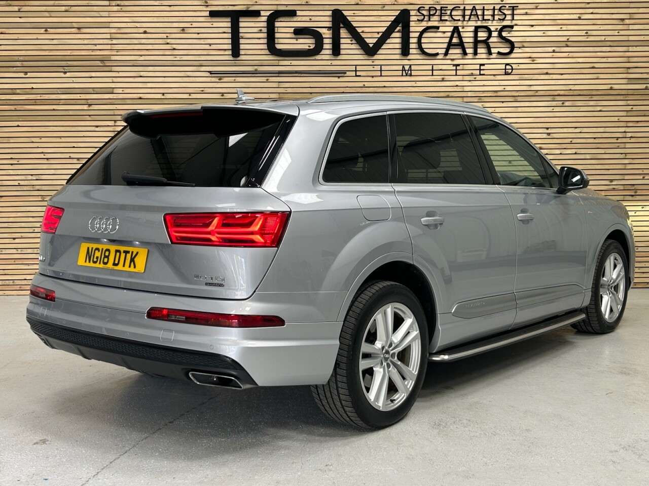 2018 AUDI Q7 2018 AUDI Q7