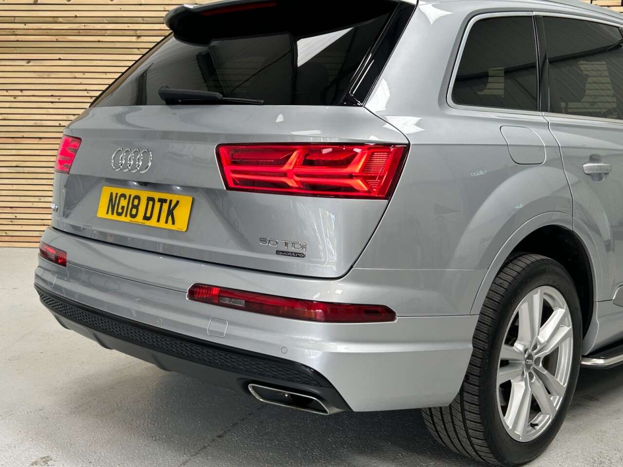 2018 AUDI Q7 2018 AUDI Q7