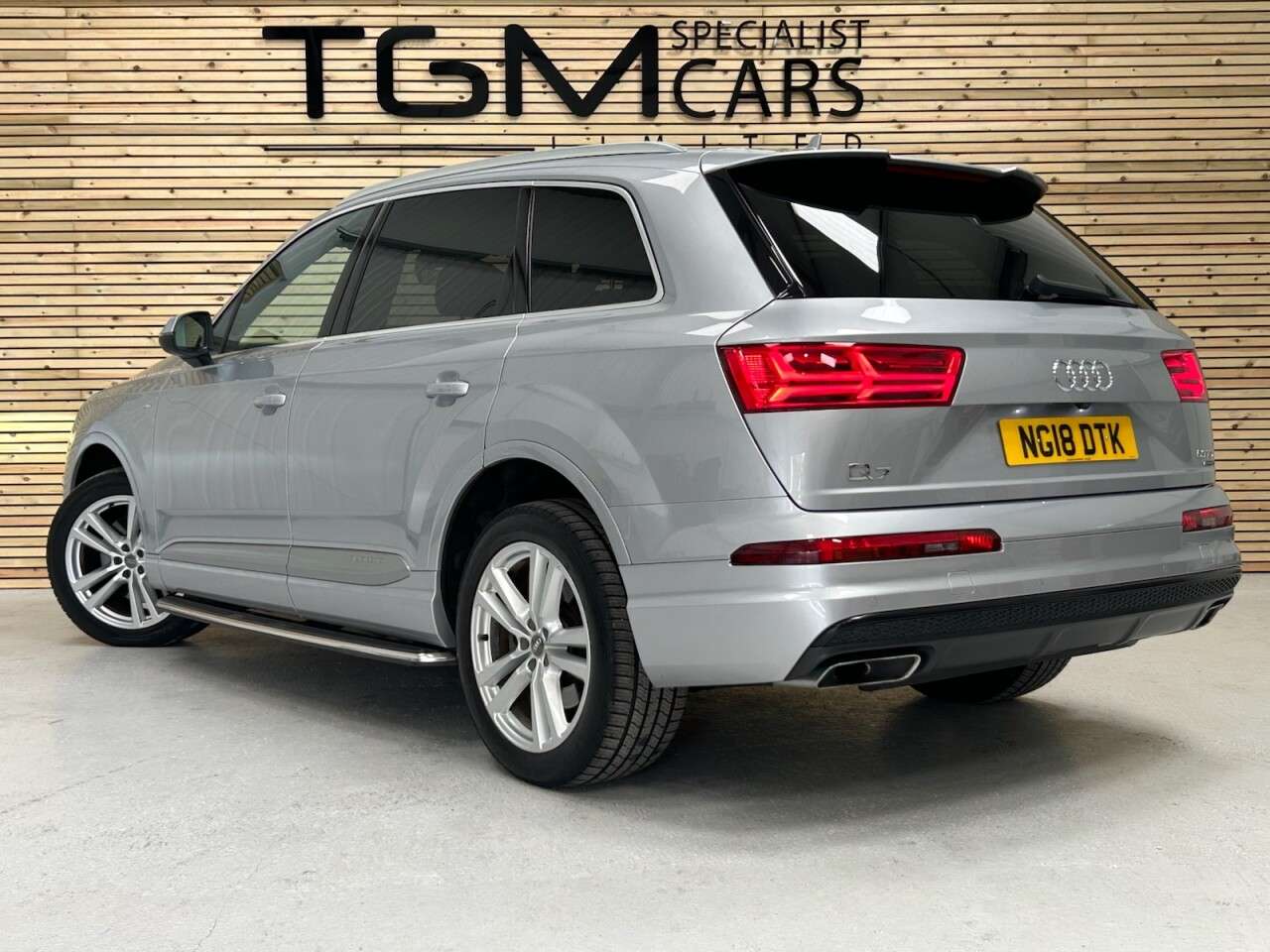 2018 AUDI Q7 2018 AUDI Q7