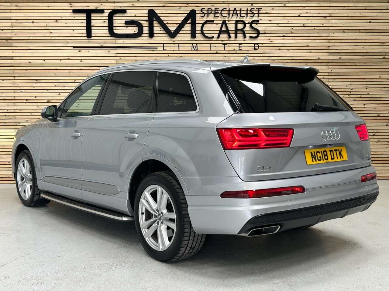 2018 AUDI Q7 2018 AUDI Q7
