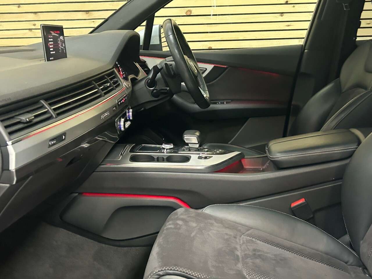 2018 AUDI Q7 2018 AUDI Q7