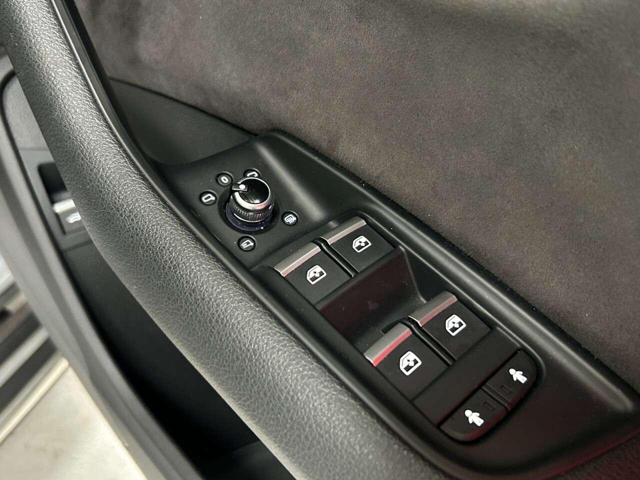 2018 AUDI Q7 2018 AUDI Q7