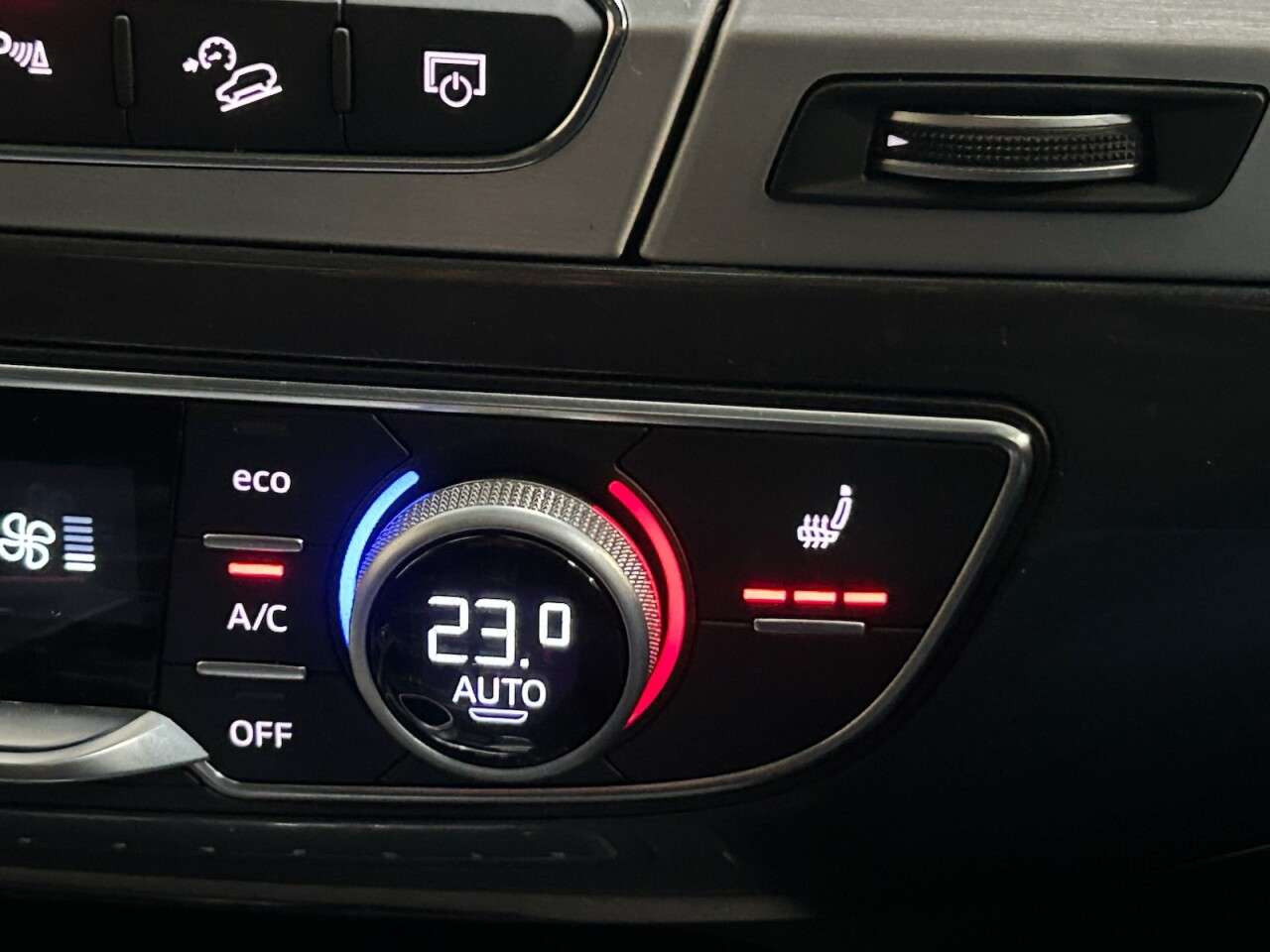 2018 AUDI Q7 2018 AUDI Q7