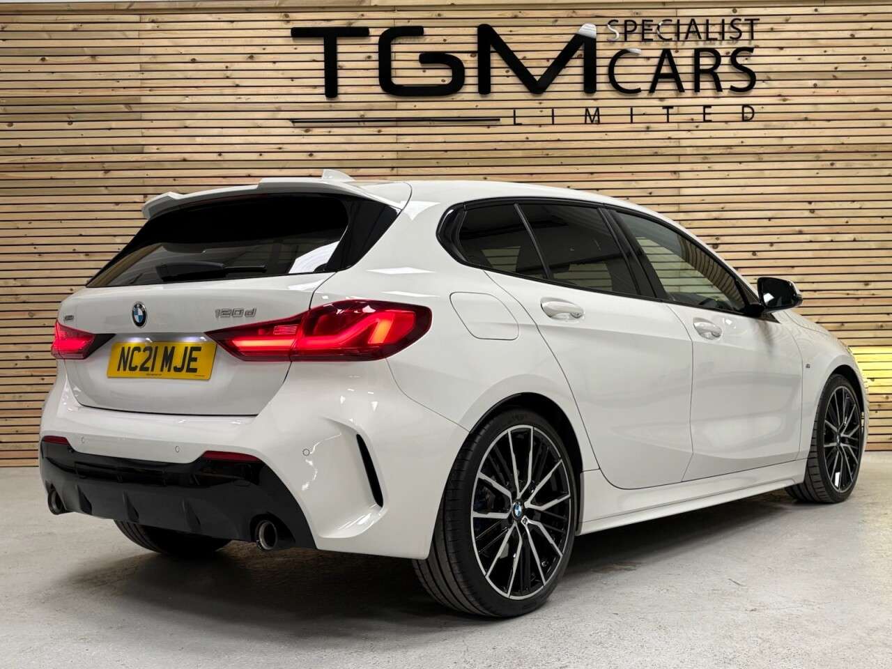 2021 BMW 1 SERIES 2021 BMW 1 SERIES
