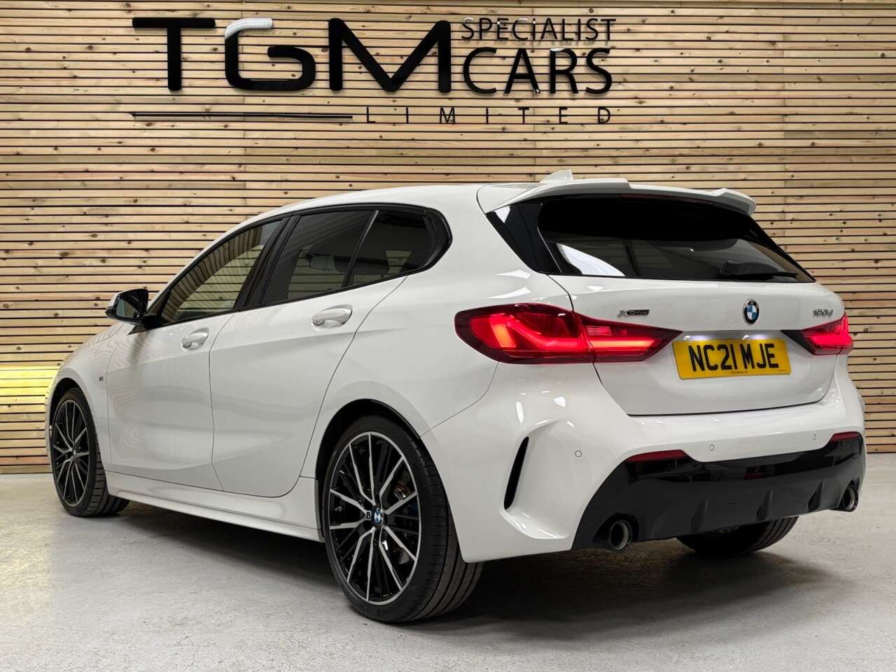 2021 BMW 1 SERIES 2021 BMW 1 SERIES