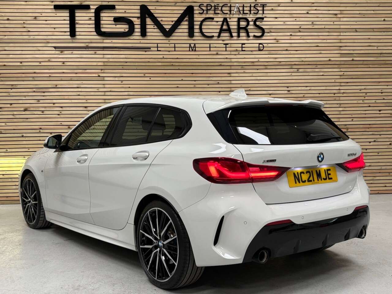 2021 BMW 1 SERIES 2021 BMW 1 SERIES